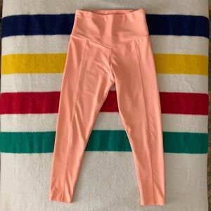 Onzie Ribbed Sweetheart 7/8 Leggings—M/L Cantaloupe